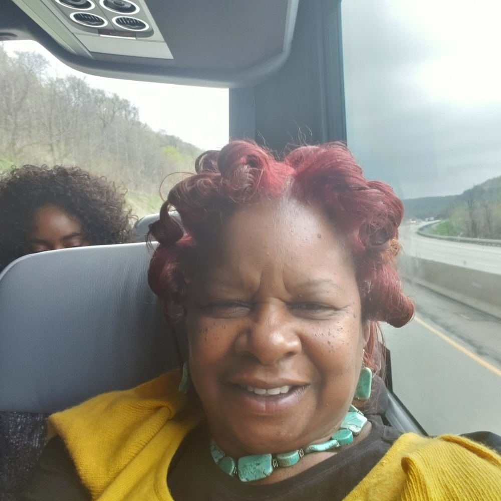 Meet your Posher, Alicea